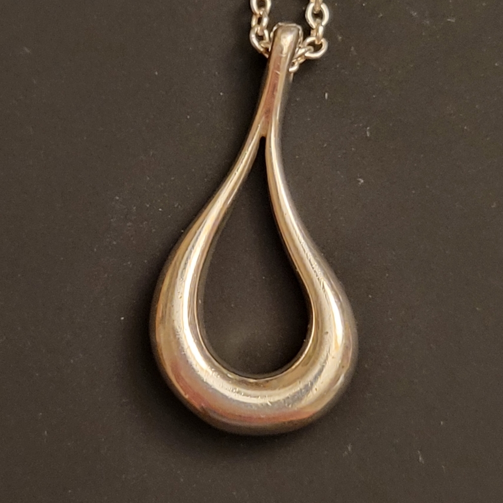 Tiffany & Co. open teardrop necklace Sterling silver.
